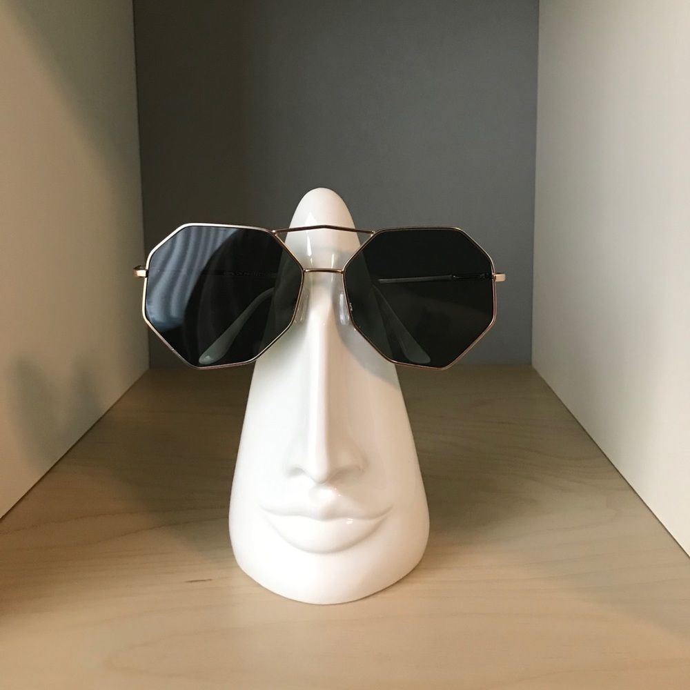 Octagonal sunglasses metal frame